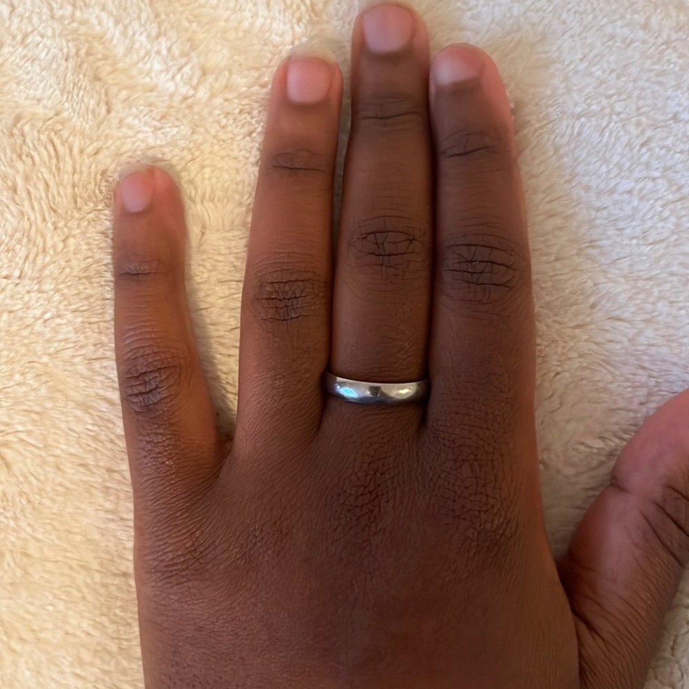 Sterling silver band ring